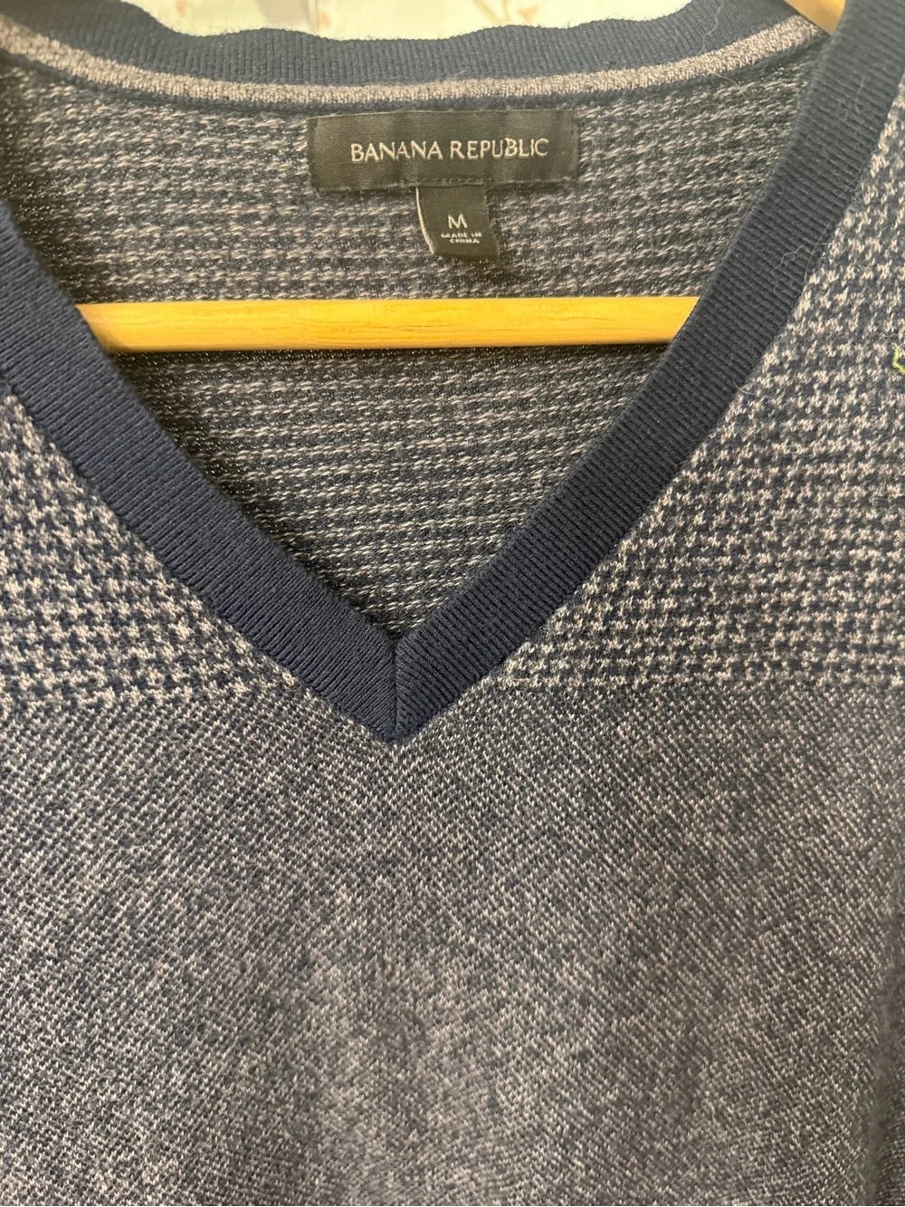 Banana Republic Heathered Navy V-Neck Sweater